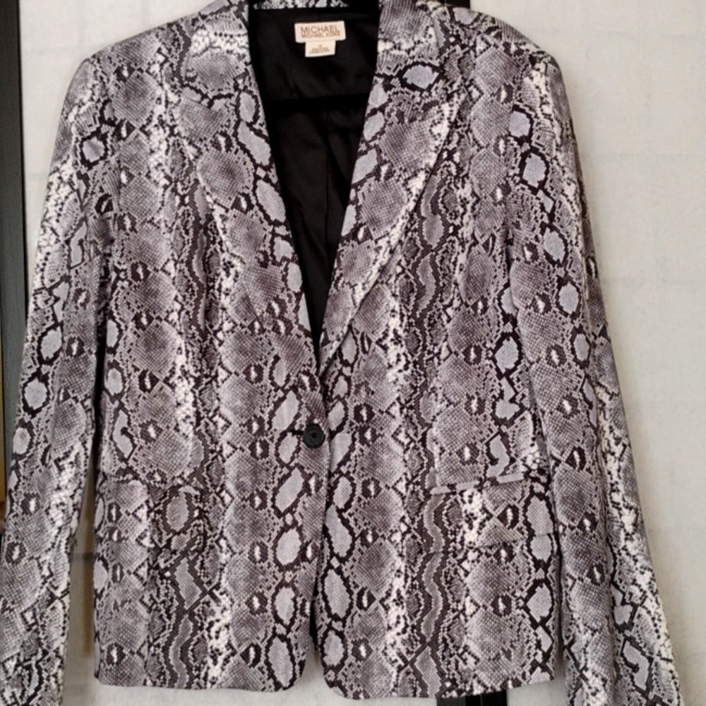 Michael Kors - Cotton Blazer - Size 12 Excellent condition Never been worn